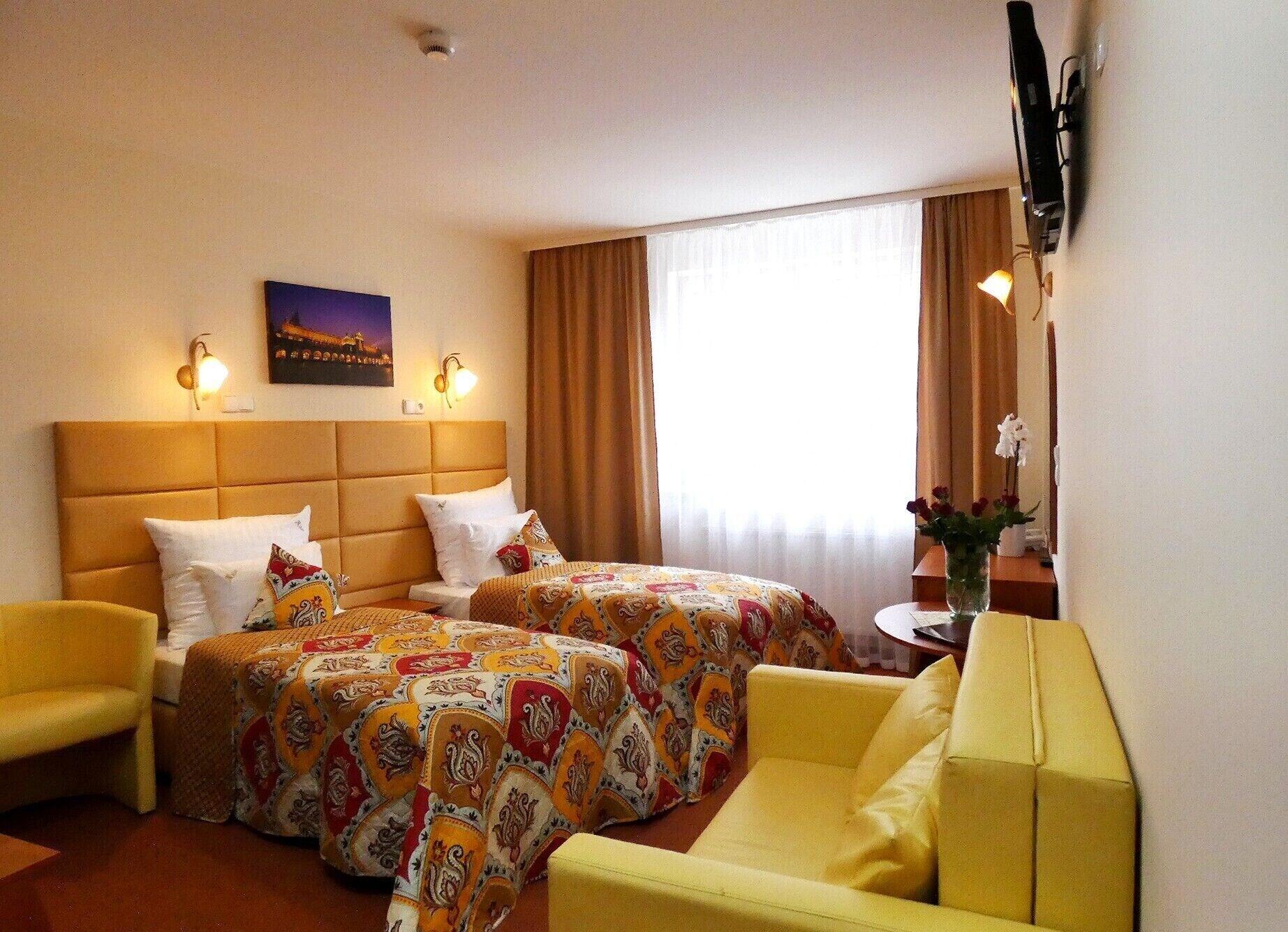 Private 2-Bedroom Apartment Krakau Buitenkant foto